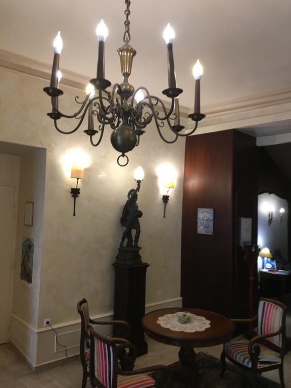 Hotel Des 3 Marchands نانت المظهر الخارجي الصورة