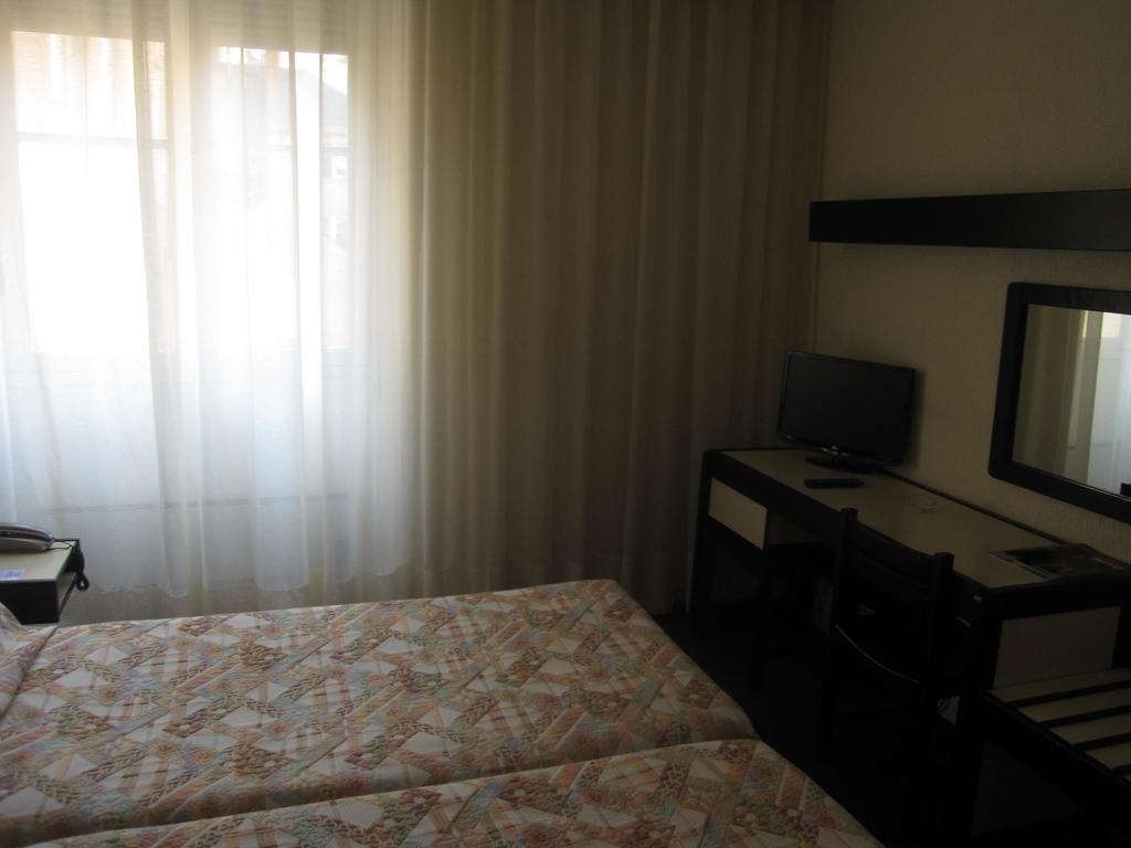 Hotel Des 3 Marchands نانت المظهر الخارجي الصورة