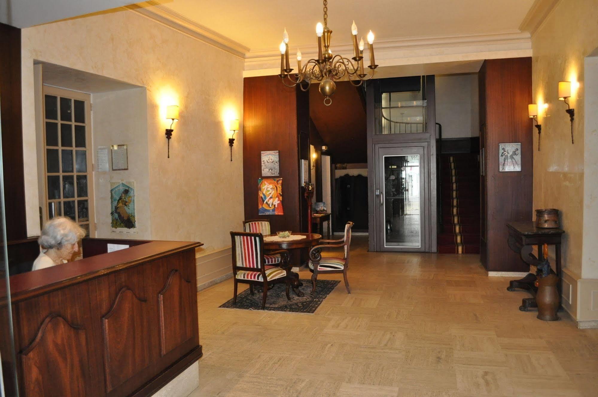 Hotel Des 3 Marchands نانت المظهر الخارجي الصورة